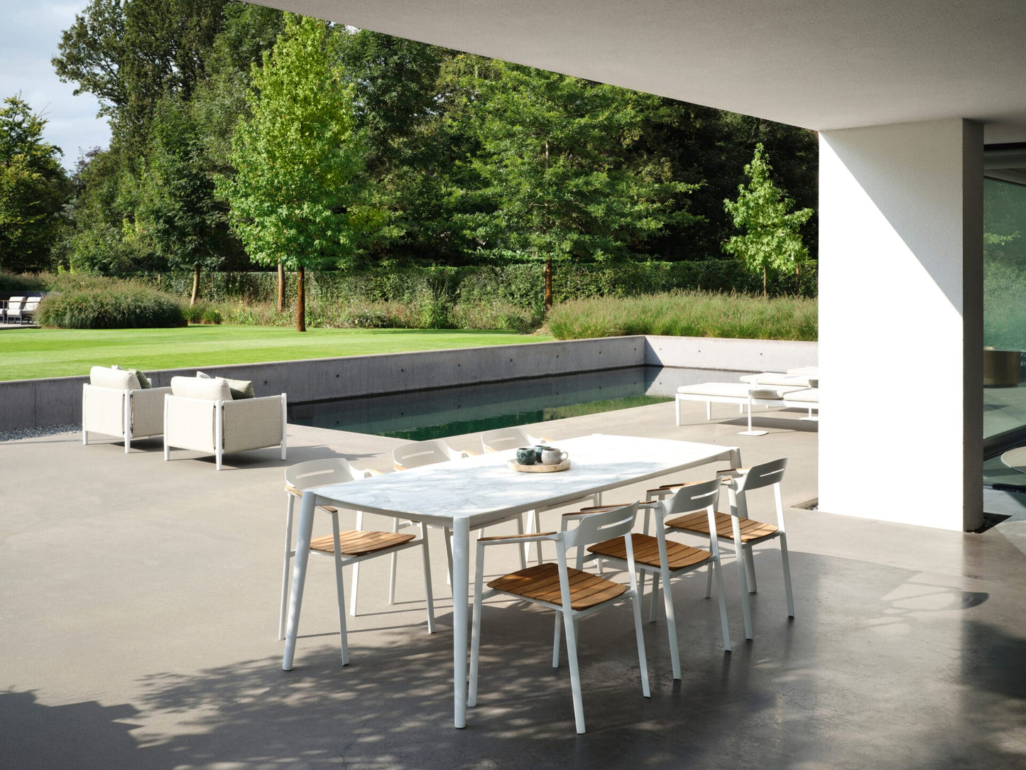 Dining Armchair with Teak Arms – Black & White | Moss & Timber